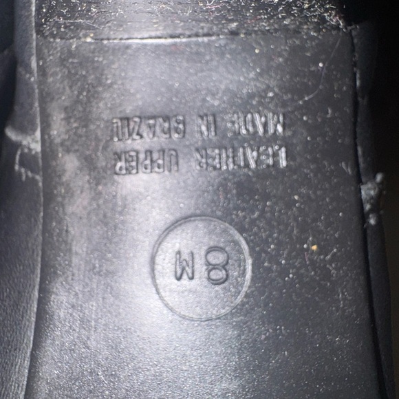 Black Ankle Boots with Smooth Leather and Minimalist Design - Picture 6 of 8